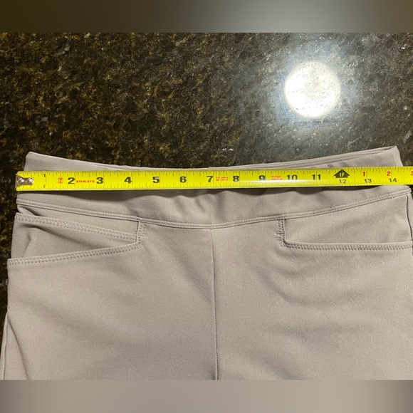 Adidas Women’s Pull On Golf Ankle Pant - Picture 5 of 5